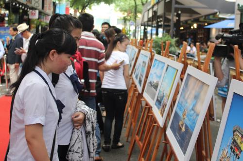 Triển lãm ảnh “Trường Sa – Nơi ta đến” ảnh 1